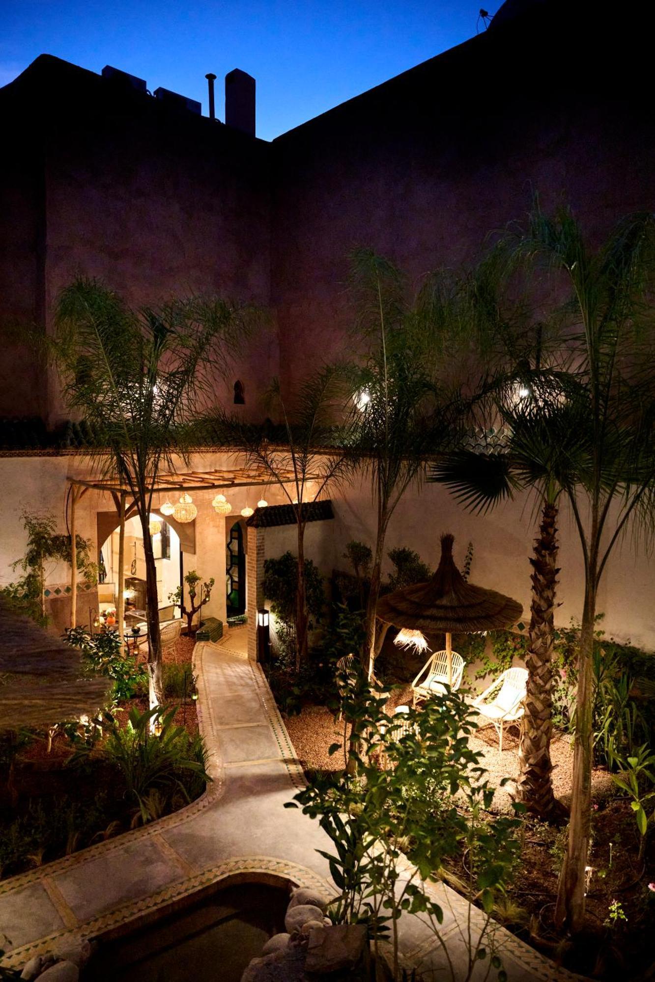 Riad Dar Amanza En Exclusivite Avec 4 Chambres Au Coeur De La Medina Marrakesh Exterior foto