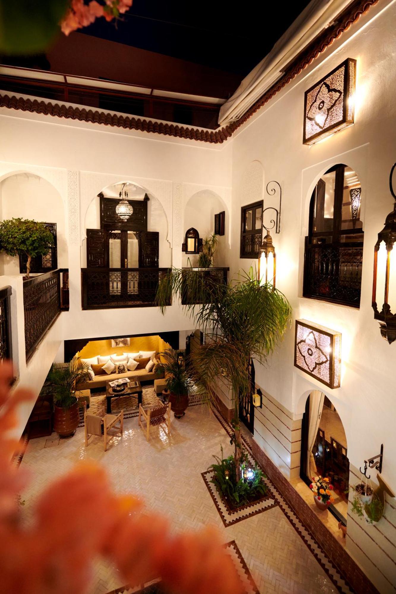 Riad Dar Amanza En Exclusivite Avec 4 Chambres Au Coeur De La Medina Marrakesh Exterior foto